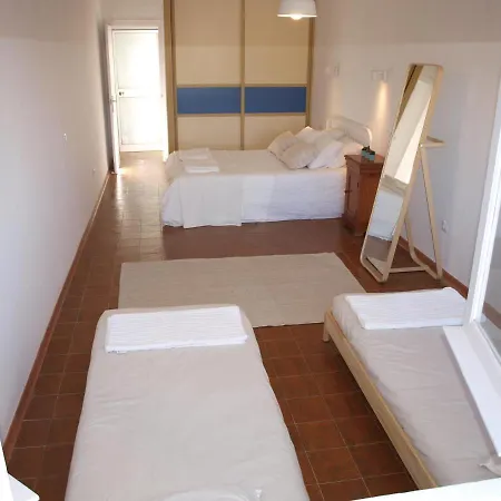 Acogedora Y Amplia Con Piscina