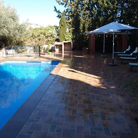 Acogedora Y Amplia Con Piscina Дом отдыха *